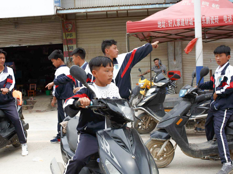 https://www.zhoupinglang.com/files/gimgs/31_huline04120170502-rd1a0696.jpg